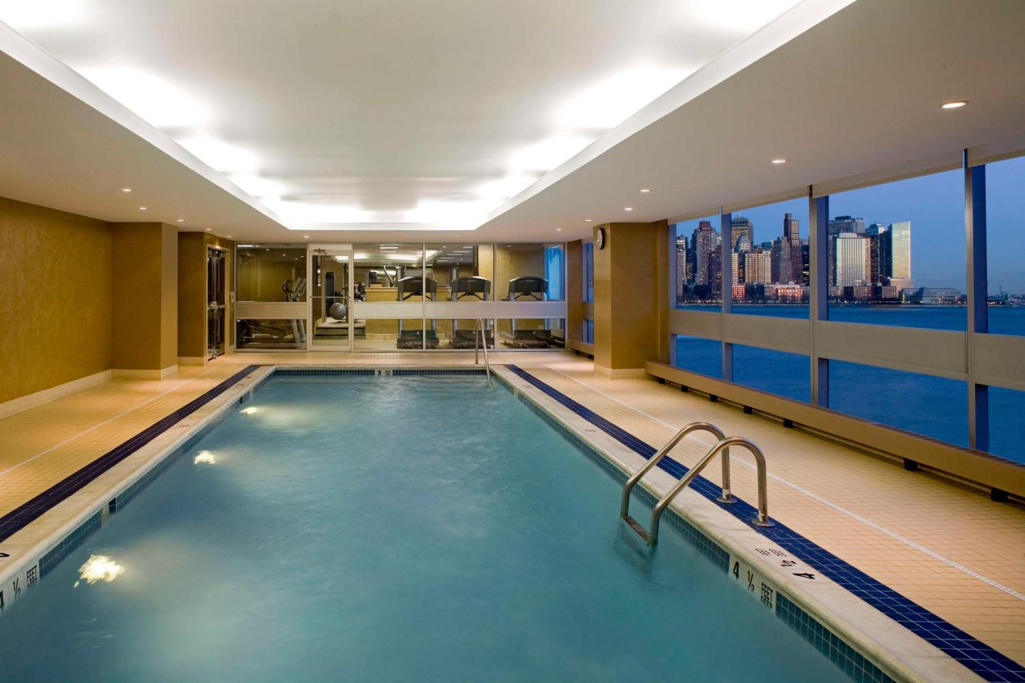 Hyatt Regency Jersey On The Hudson 4*